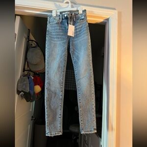 Women’s jeans